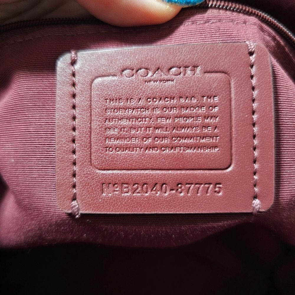 Coach Ava Chain Tote in Pebbled Leather - Picture 8 of 8